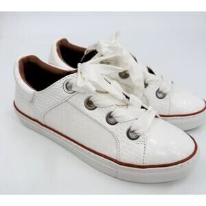 Steven by Steve Madden Union Sneaker White Faux Croc Patent Leather Size 6.5